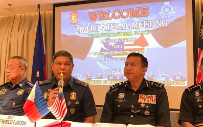 <p><strong>MARITIME FORCES. </strong>(From left) Director of Philippine National Police Maritime Group Chief Superintendent Rodelio B. Jocson and Commissioner of Police Dato’ Sri Zulkifli Bin Abdullah during a press conference held Wednesday (July 4, 2018)  for the 2nd Bilateral Meeting of the Philippines and Malaysia maritime police forces. <em>(Photo by Celeste Anna R. Formoso)</em></p>